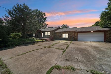 74 Lowell Lane