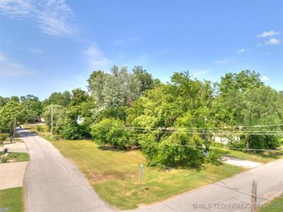 101 E 1st Street