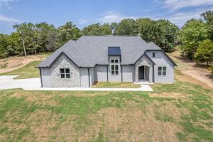 2485 W Oak Drive