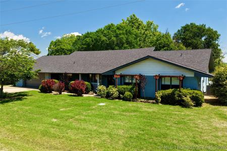 105 Lakeview Drive