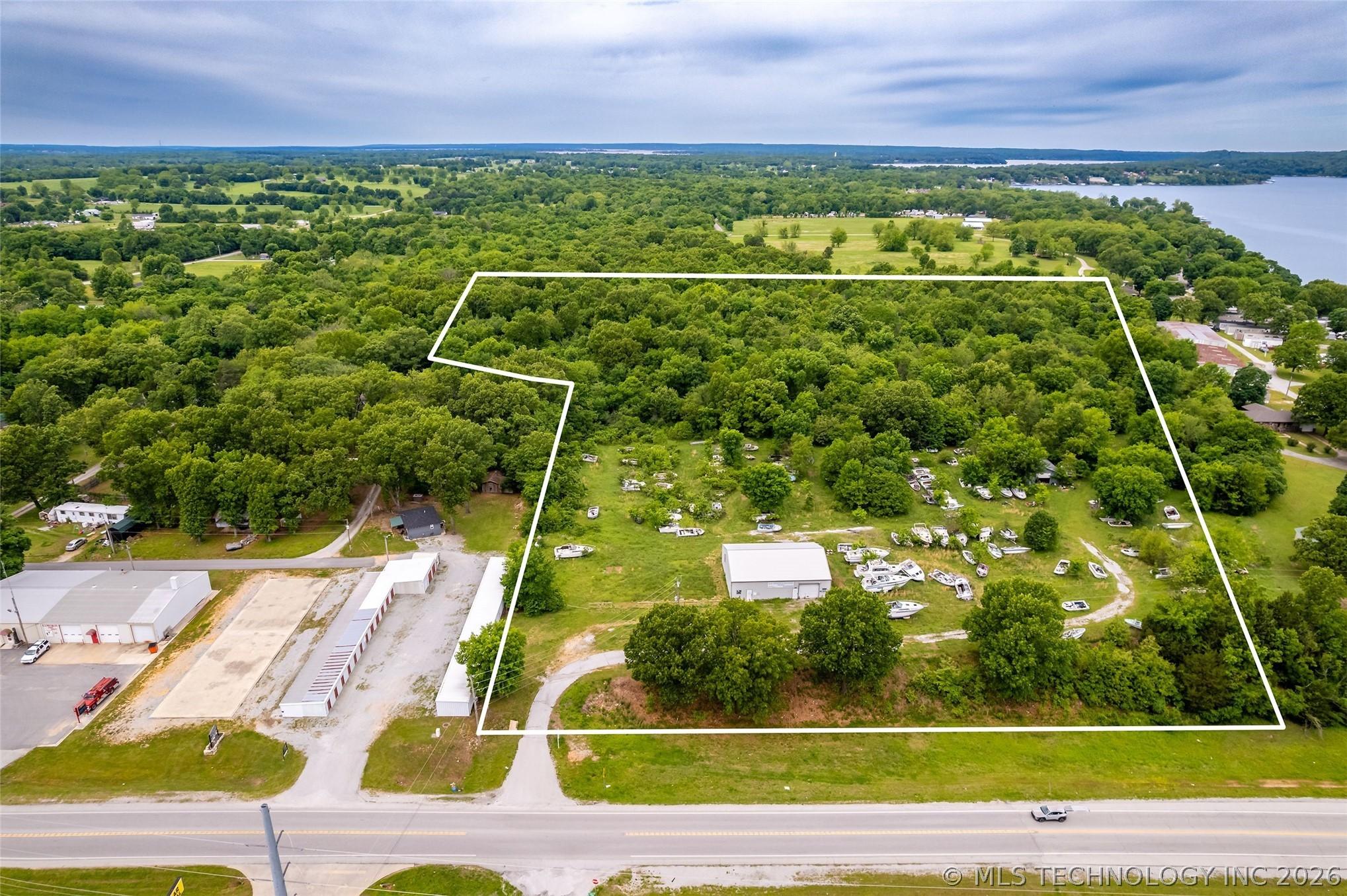 Image 2: 25 +/- ACRES NOT ZONED