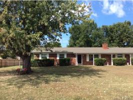 735 N Choctaw Road