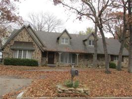 1010 N Faulkner Place