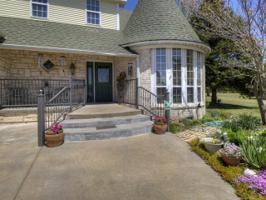 1024 W Country Club Road