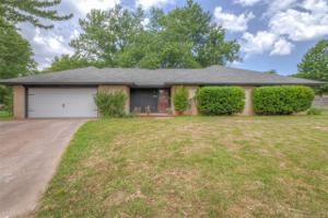 1203 Parkland Avenue
