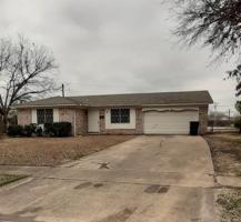 1121 W 14th Place