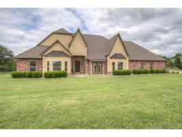 5165 E Hickory Bluff Drive