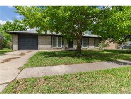 316 Eastmanor Circle