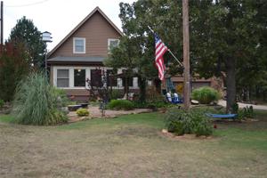 4030 Lakeshore Road