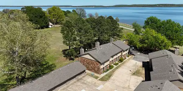 701 Lakeshore Drive
