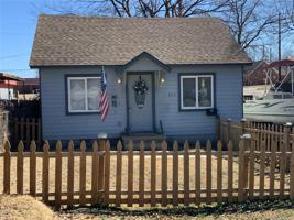 303 N Division Street