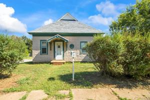 311 N Vine Avenue