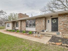 121 N Rembrandt Lane