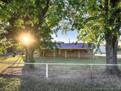 451244 E 1010 Road