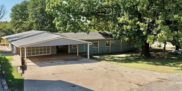 87 Hickory Lane