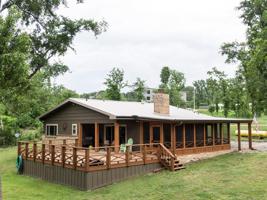 18629 W Lake Cove