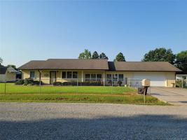 131 W Lakeside Drive