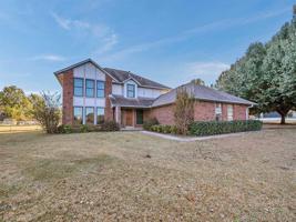 1105 E Lowry Road