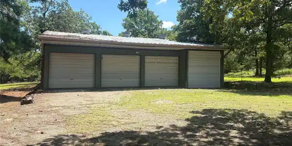 Image 4: 45X30 shop building