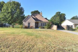 929 Mayfield Road