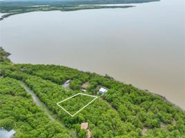 13 Lakefront Drive