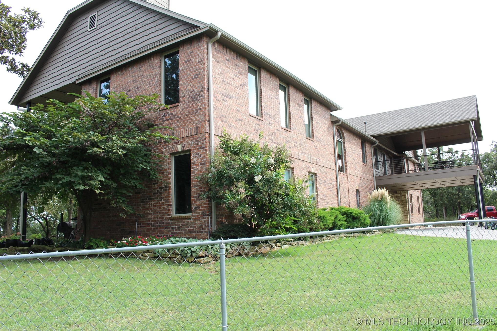 Image 3: Another front view