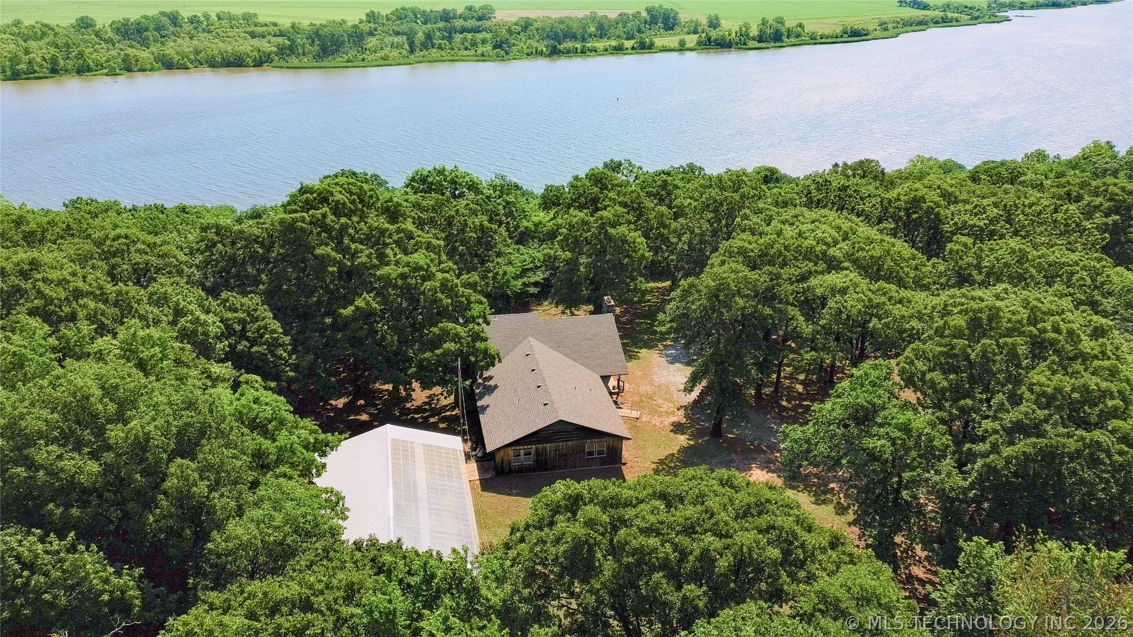 Image 4: Locations like this are rarely available for purch