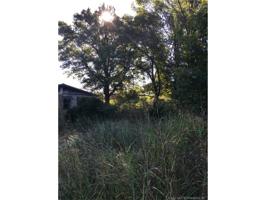 2525 Chickasaw Trail