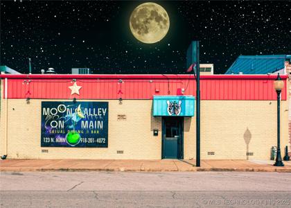 123 N Main Street