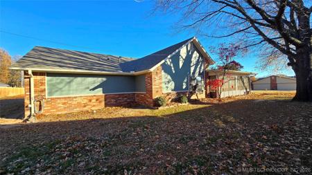 114679 S 4172 Circle