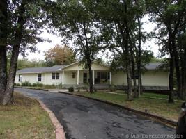 4390 Twin Lakes