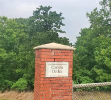 Cross Oaks Court