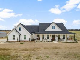 3085 E 400 Road