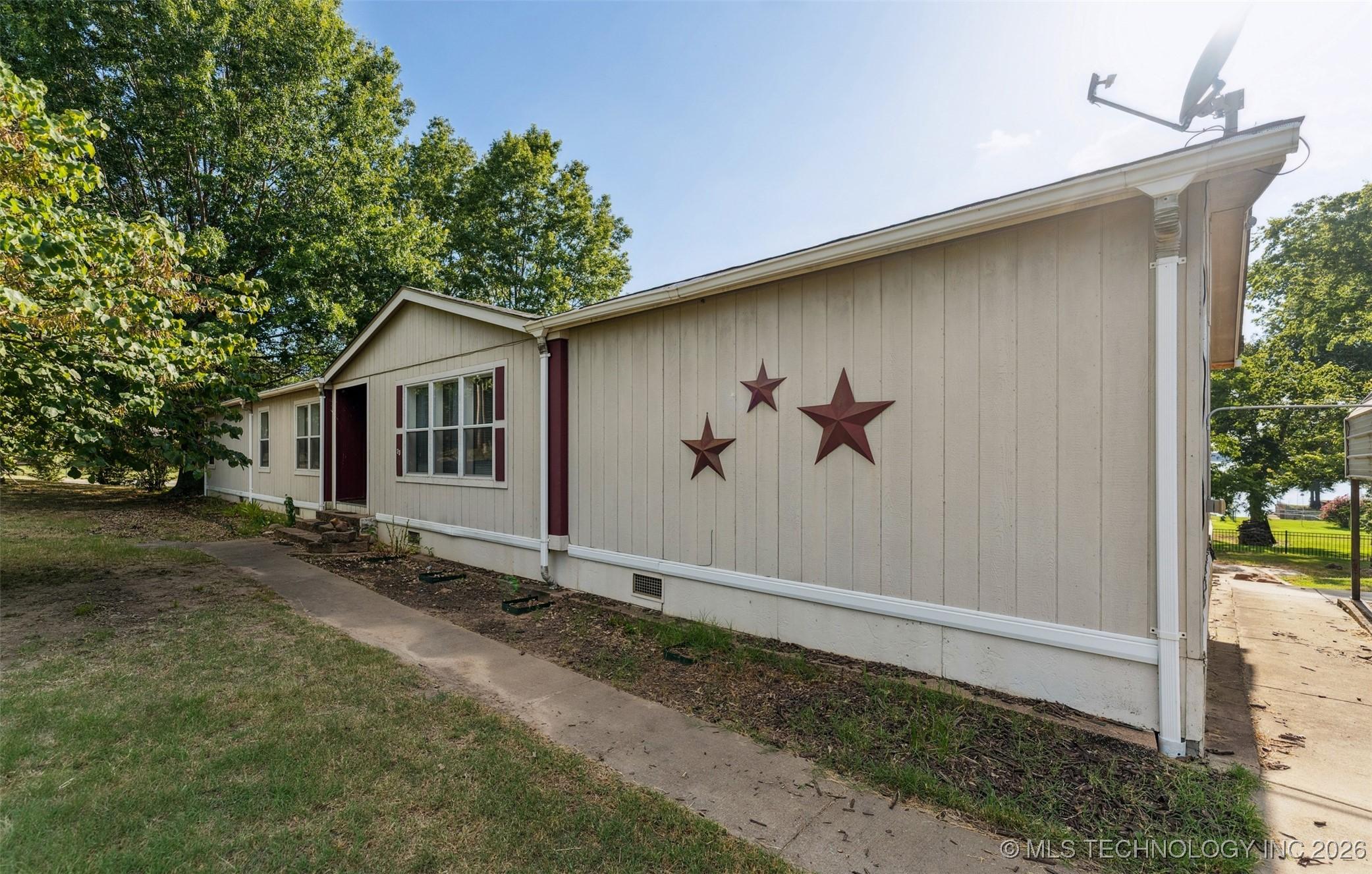 Image 2: Front of House N E End