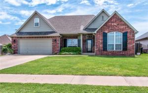 2095 S Haynie Court