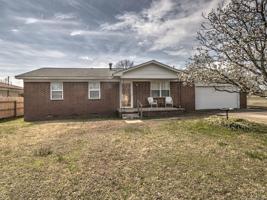 713 W 5th Street