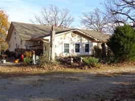1047 County Line Road E
