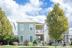 18 Firefly Lane