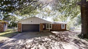 1100 W School Court