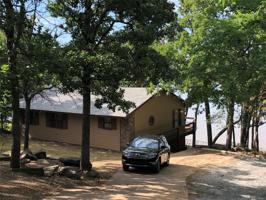 1526 Robin Hood Road