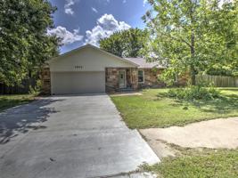 1902 N Chambers Terrace