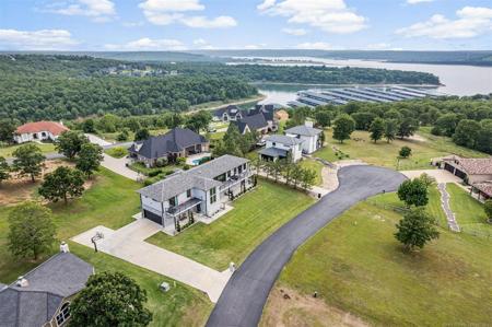 9584 Horizon Circle