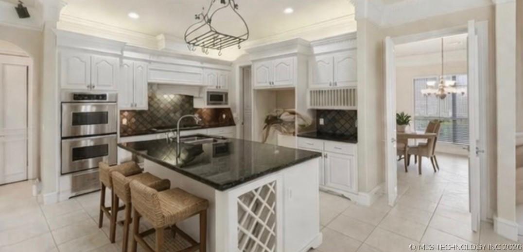 Image 4: Virtually staged