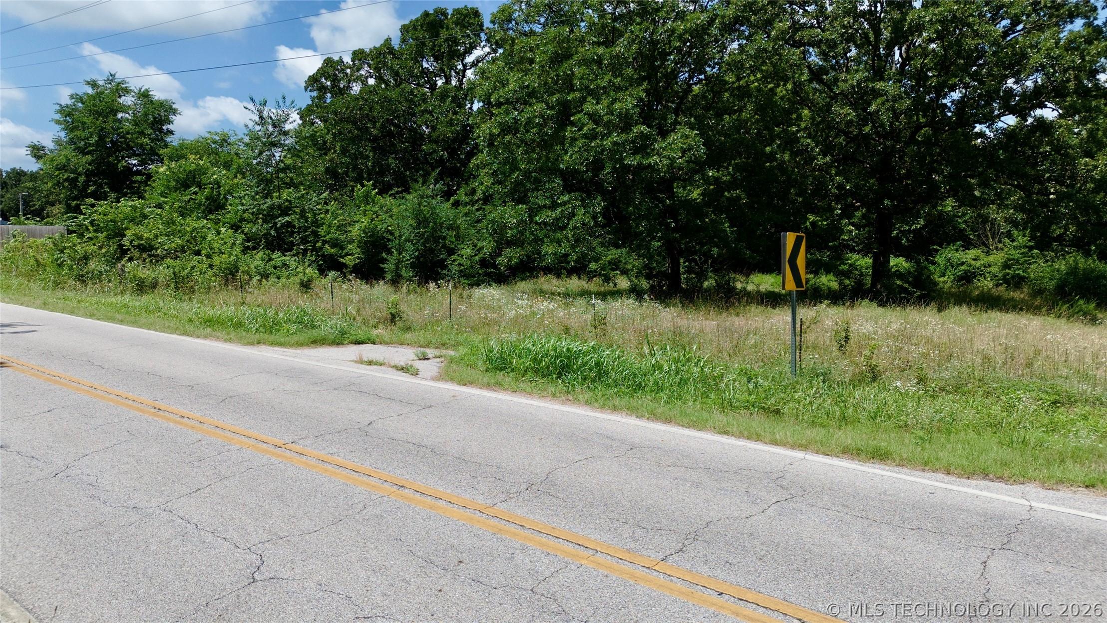 Image 3: Park here.