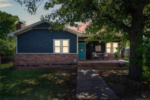 212 S Locust Street