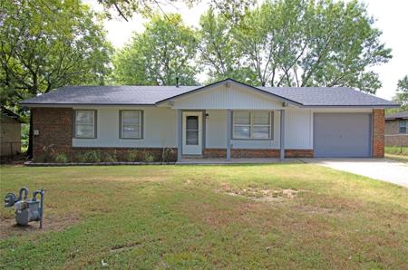 1004 NE 9th Street