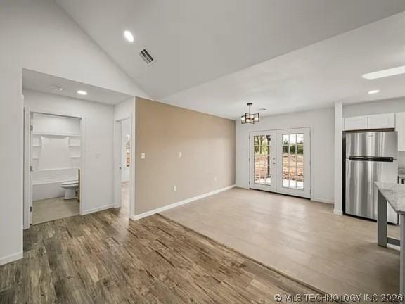 Image 4: Living Room/Dining Room