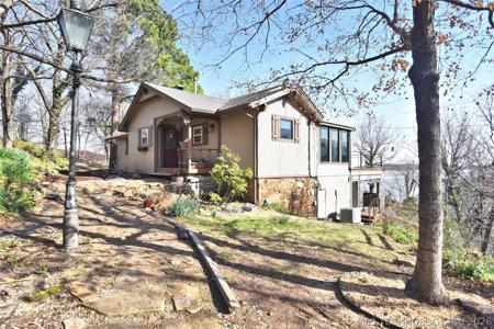 909 N Canyon Cove Drive