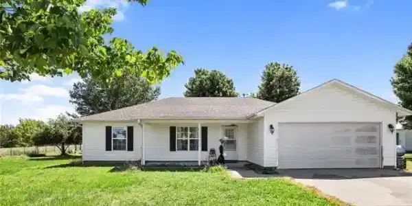 33696 S 640 Road
