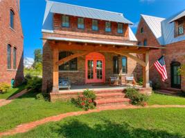 43 Redbud Street